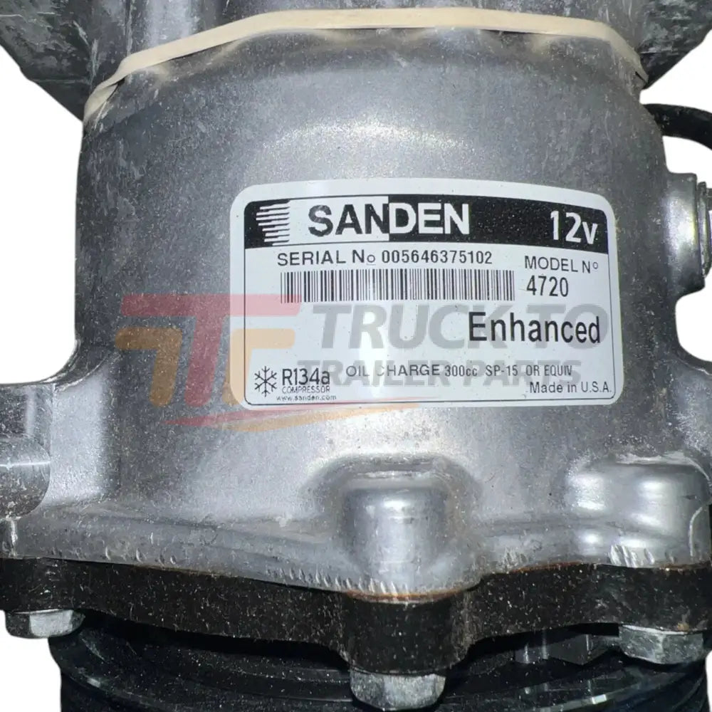 033813 Genuine International A/C Compressor - Truck To Trailer