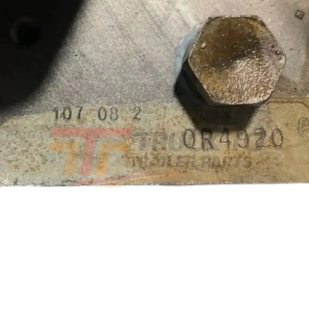 0R-4920 CAT Engine Cylinder Head Group - Truck To Trailer