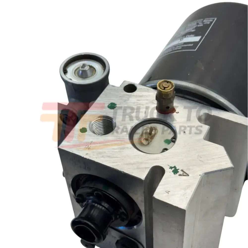 K042436 Genuine Bendix Air Dryer - Truck To Trailer