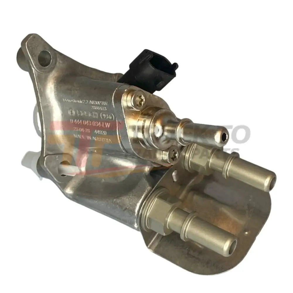 2888173Nx Genuine Cummins Diesel Exhaust Fluid Doser Injector 2.2 - Truck To Trailer