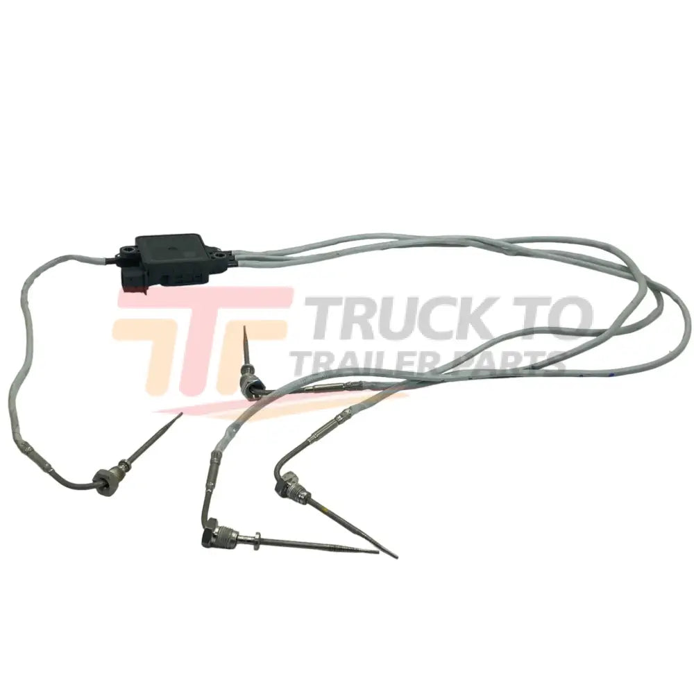 4384565 Genuine Cummins Engine Coolant Temperature Sensor - Truck To Trailer