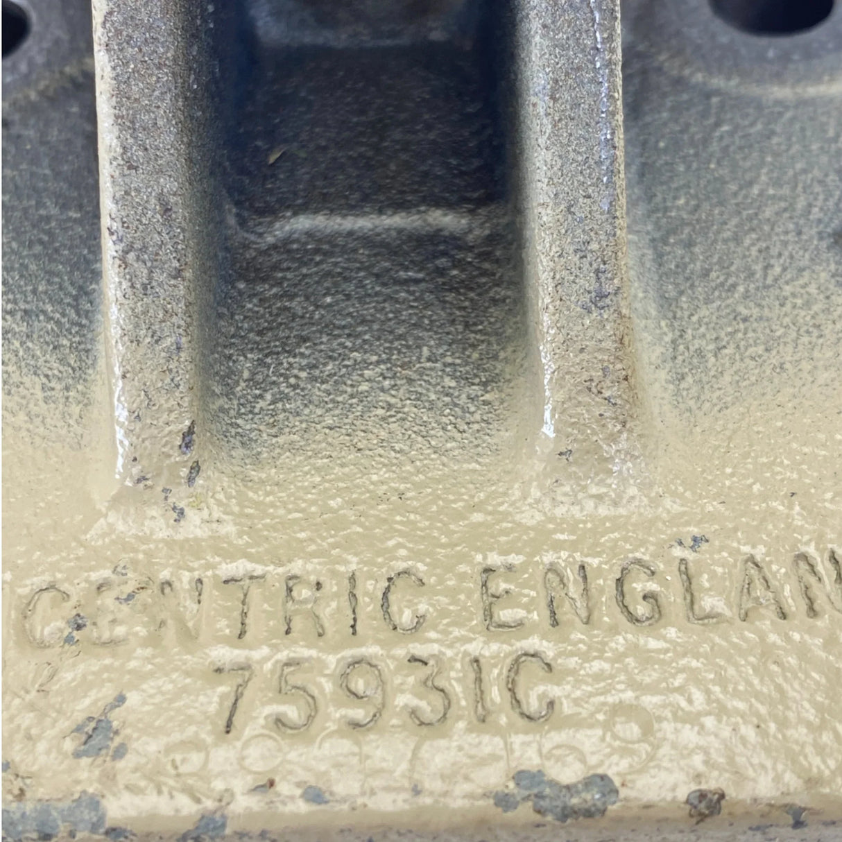 Cummins 3909889 Fan Bracket - Truck To Trailer