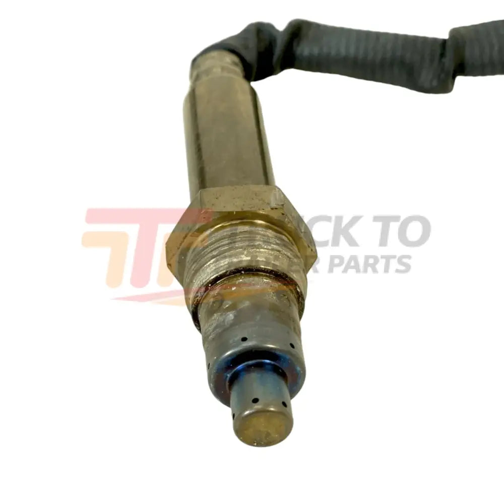 A0101532228 Genuine Detroit Diesel Nox Sensor Inlet For Mercedes-Benz - Truck To Trailer