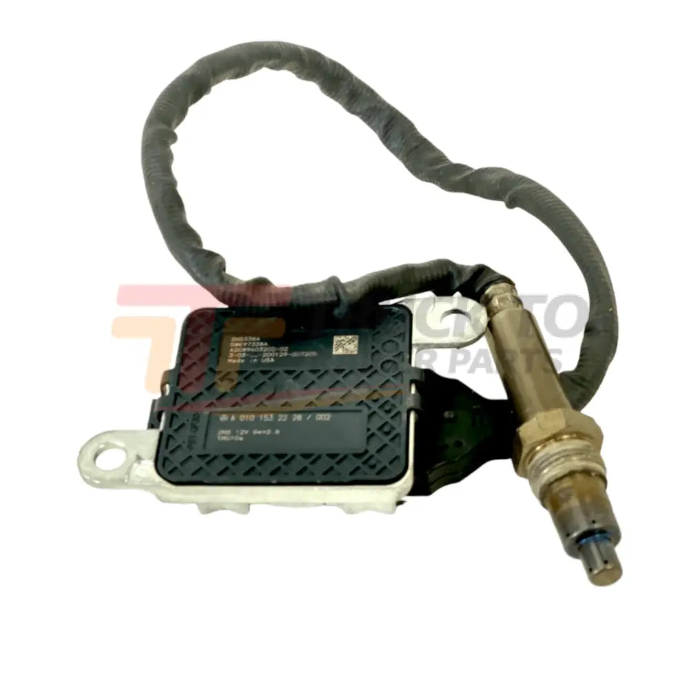 A0101532228 Genuine Detroit Diesel Nox Sensor Inlet For Mercedes-Benz - Truck To Trailer