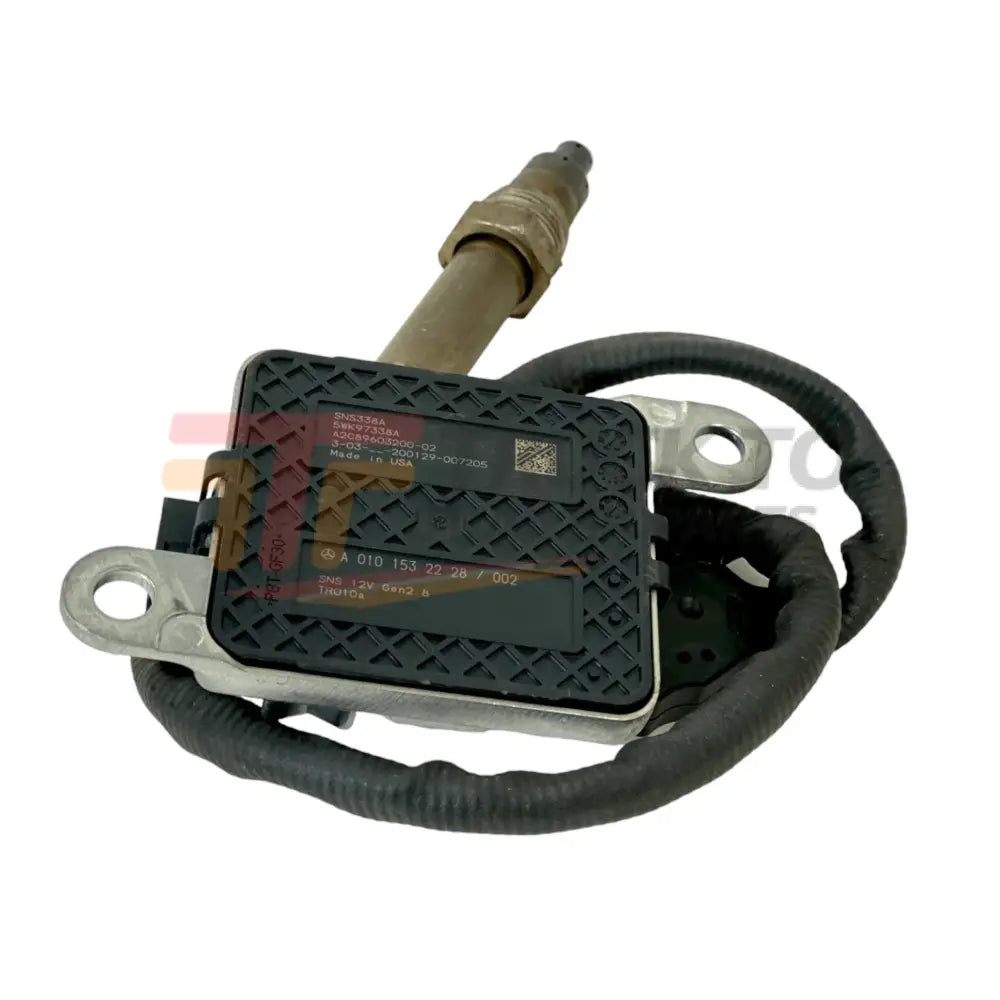 A0101532228 Genuine Detroit Diesel Nox Sensor Inlet For Mercedes-Benz - Truck To Trailer