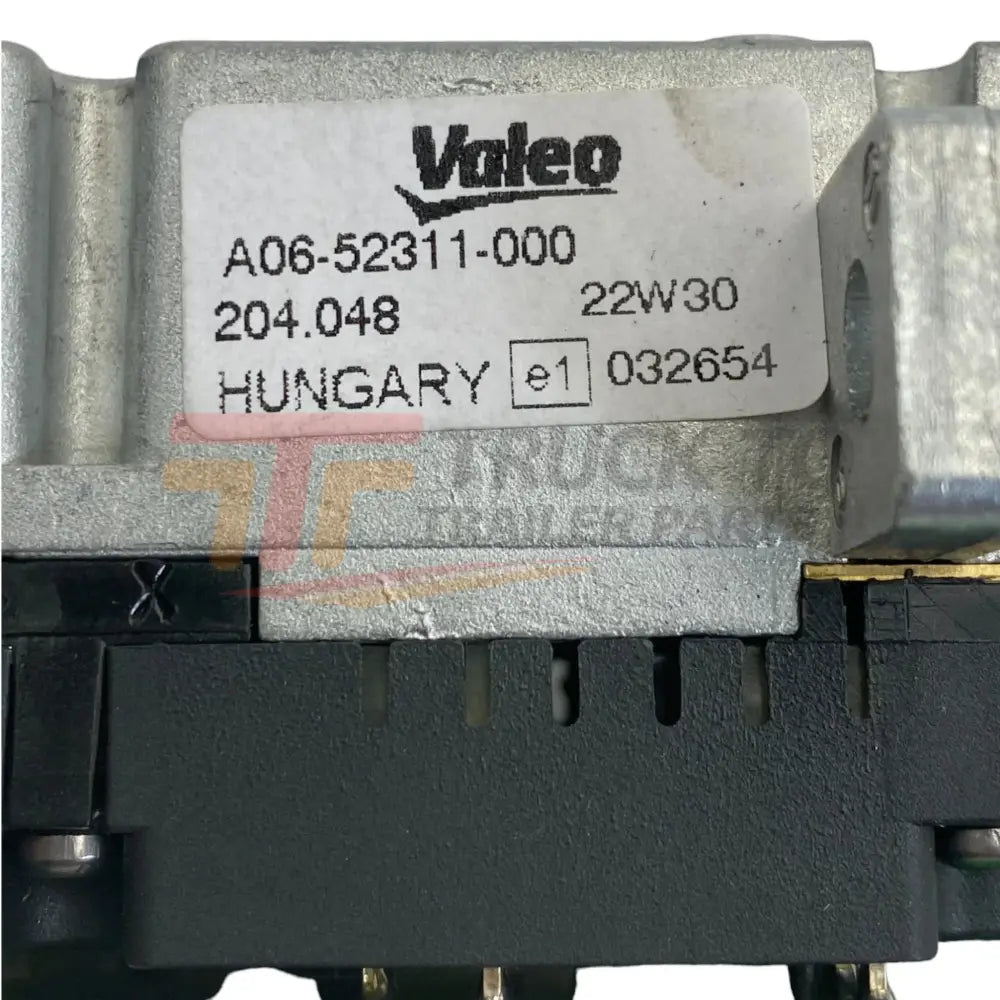 A0652311000 Genuine Freightliner Turn Signal Switch - Truck To Trailer