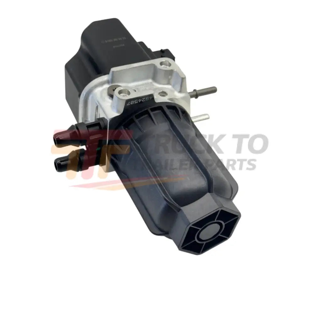 DDE EA0011400678 Genuine Freightliner DEF Pump - Truck To Trailer