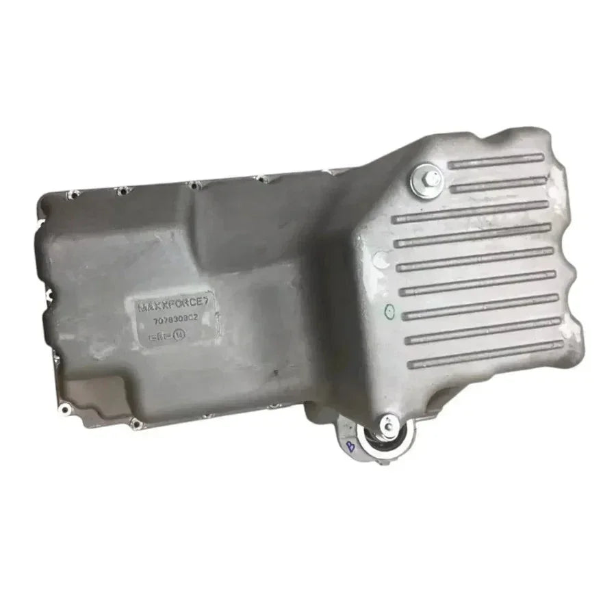 7078308C2 Genuine International Oil Pan