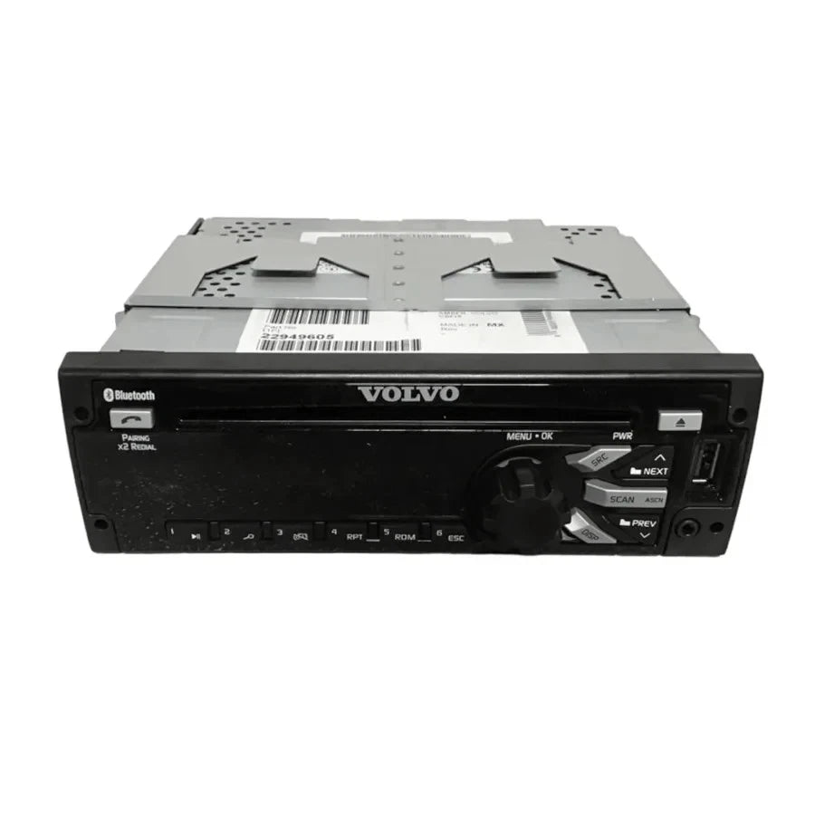 20928232 Genuine Volvo Radio With Tape And/Or Cd Player 12V