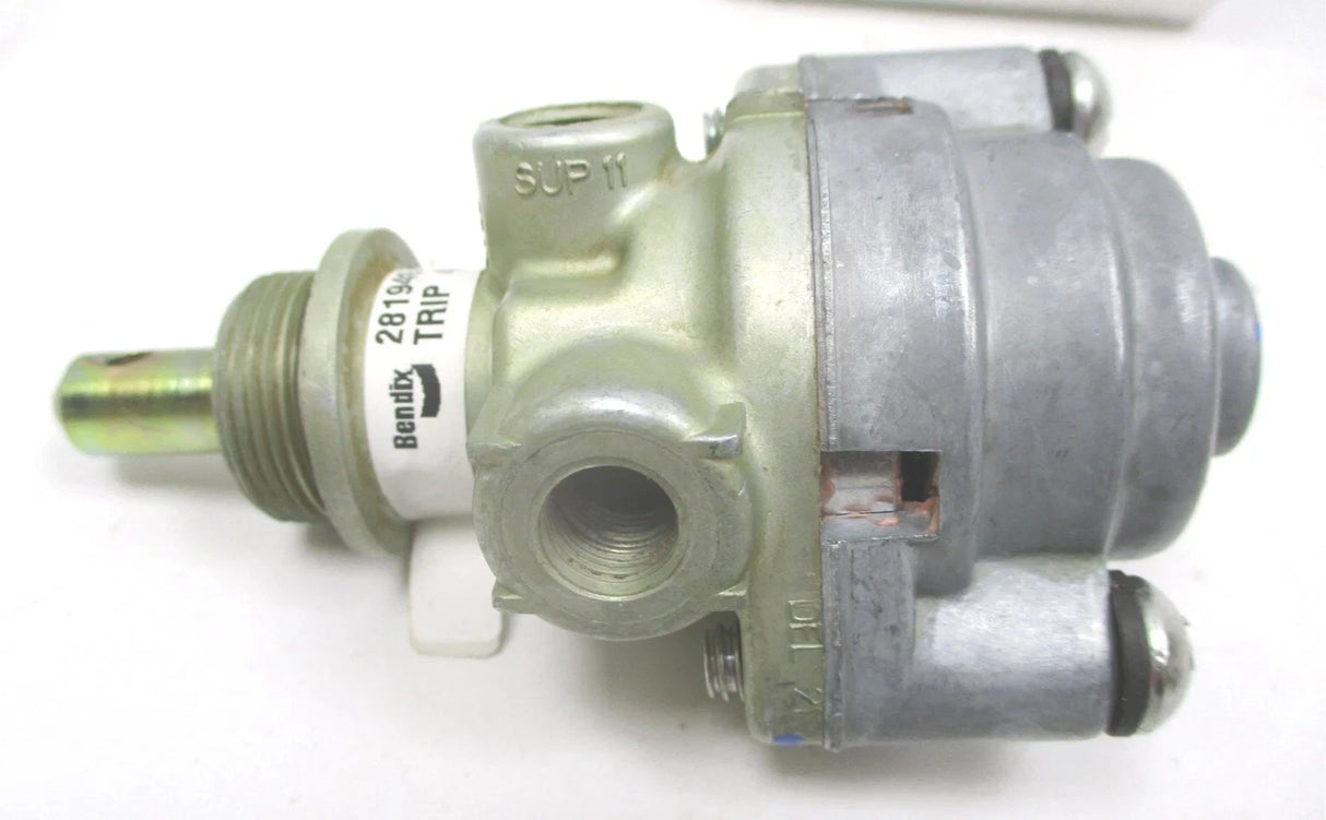 281946P Genuine Bendix Brake Control Valve