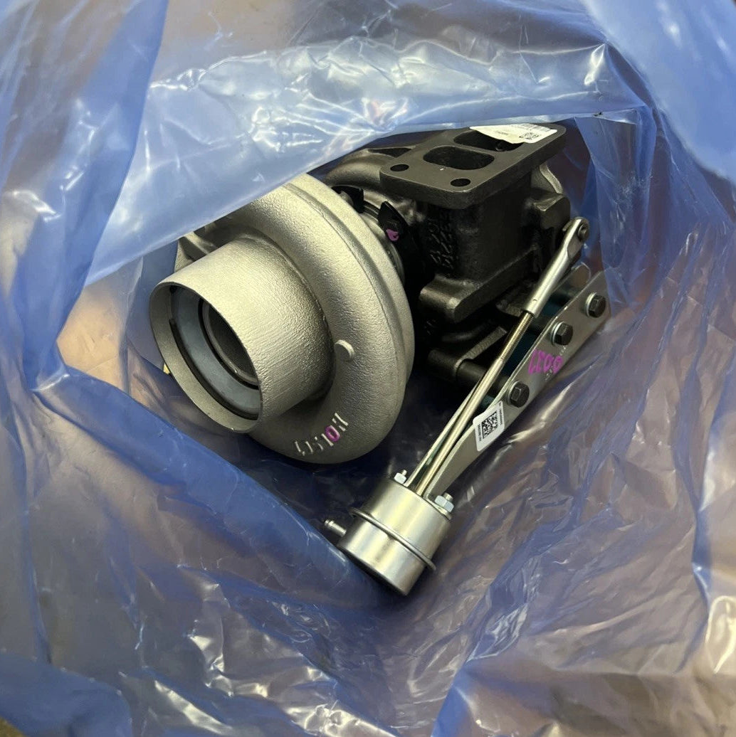 3802881RX Genuine Cummins Turbocharger HX35