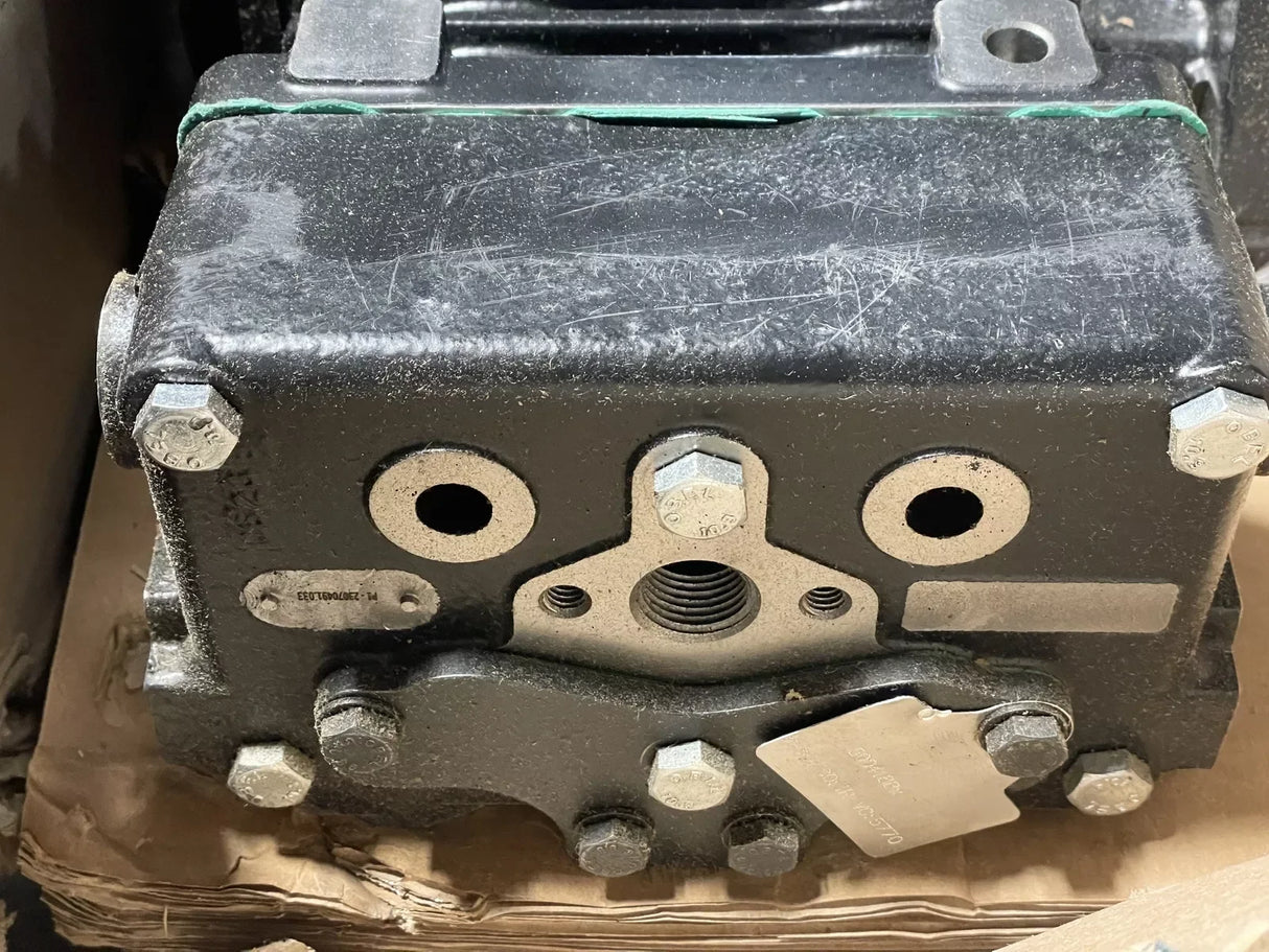 5004188X Oem Haldex Air Compressor For Detroit Diesel 60 - Truck To Trailer