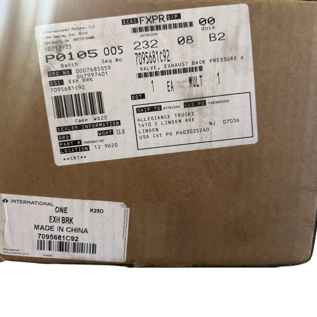 7095681C92 Genuine International Engine Exhaust Valve