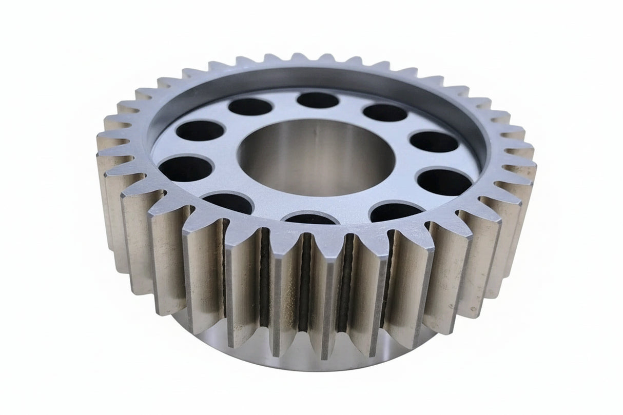 3004658C94 Genuine International Crankshaft Gear