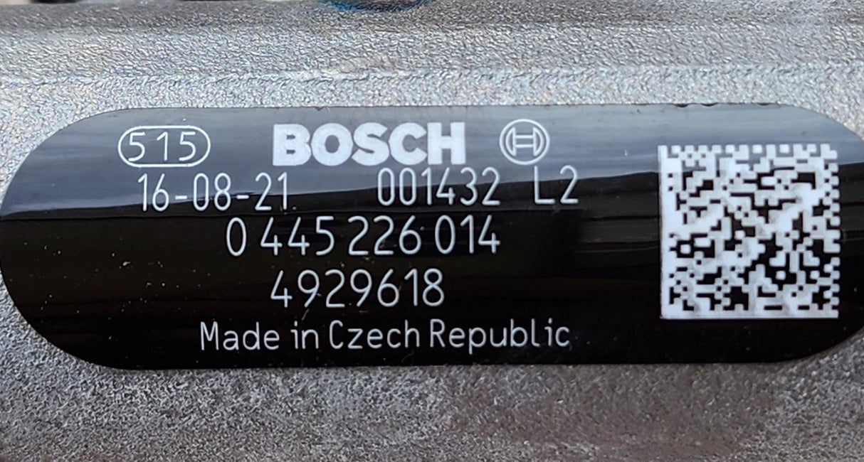 0 445 226 014 Genuine Bosch Fuel Manifold