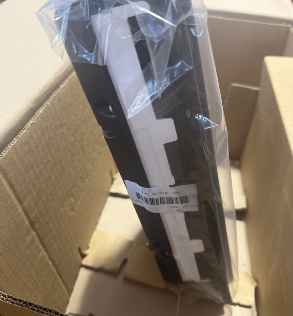 A2276210120 Genuine Freightliner Instrument Cluster