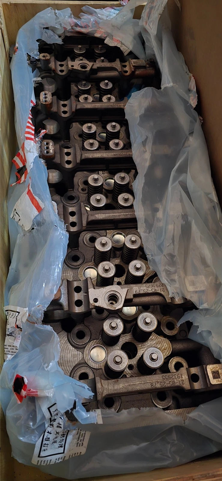 2346412PE Genuine Paccar Engine Cylinder Head MX-11