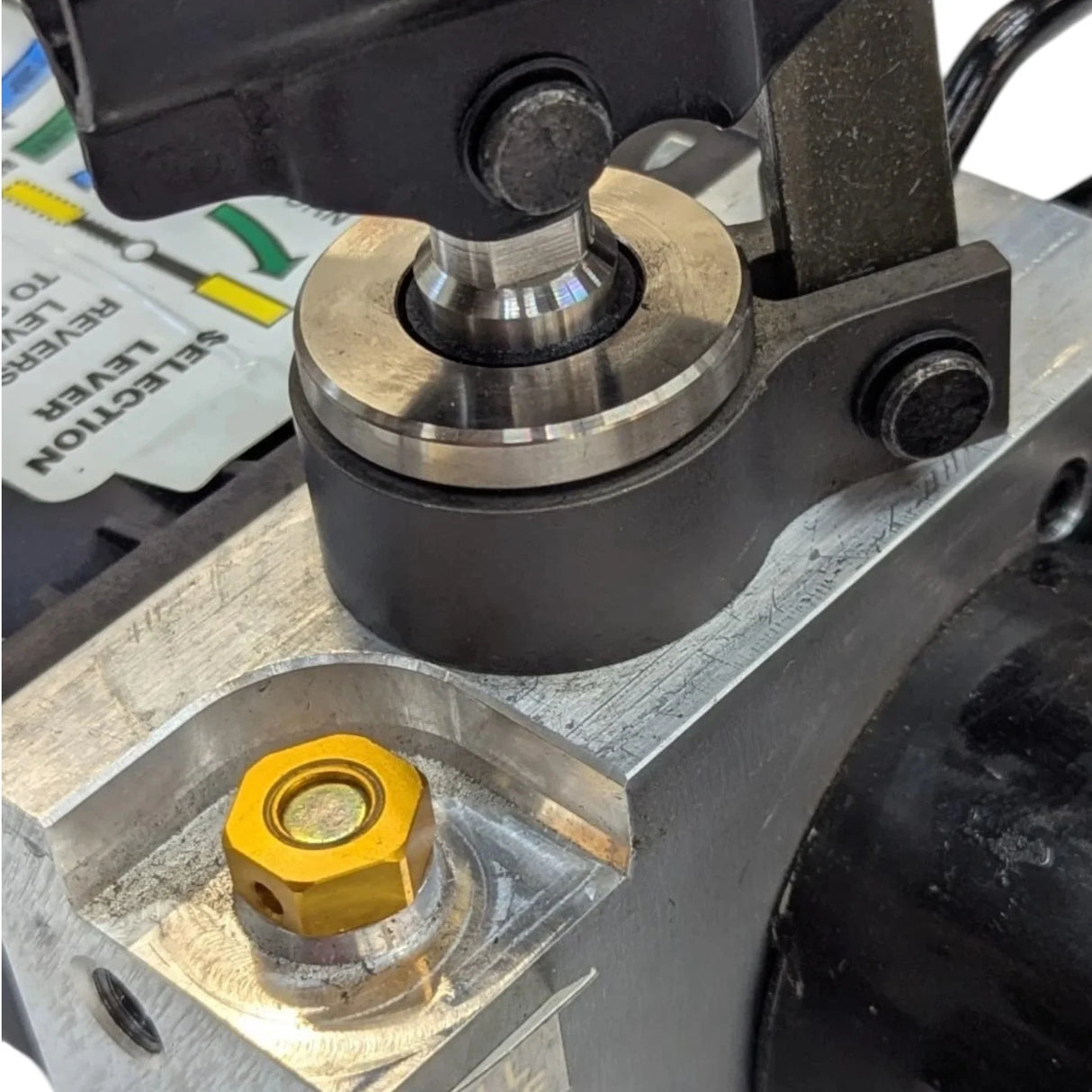 International Cab Jack Lift Pump - Truck To Trailer