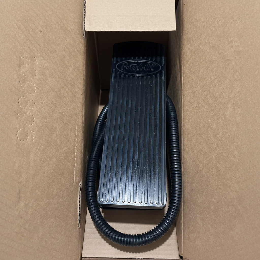 D216010 Genuine Peterbilt Throttle Pedal Assembly