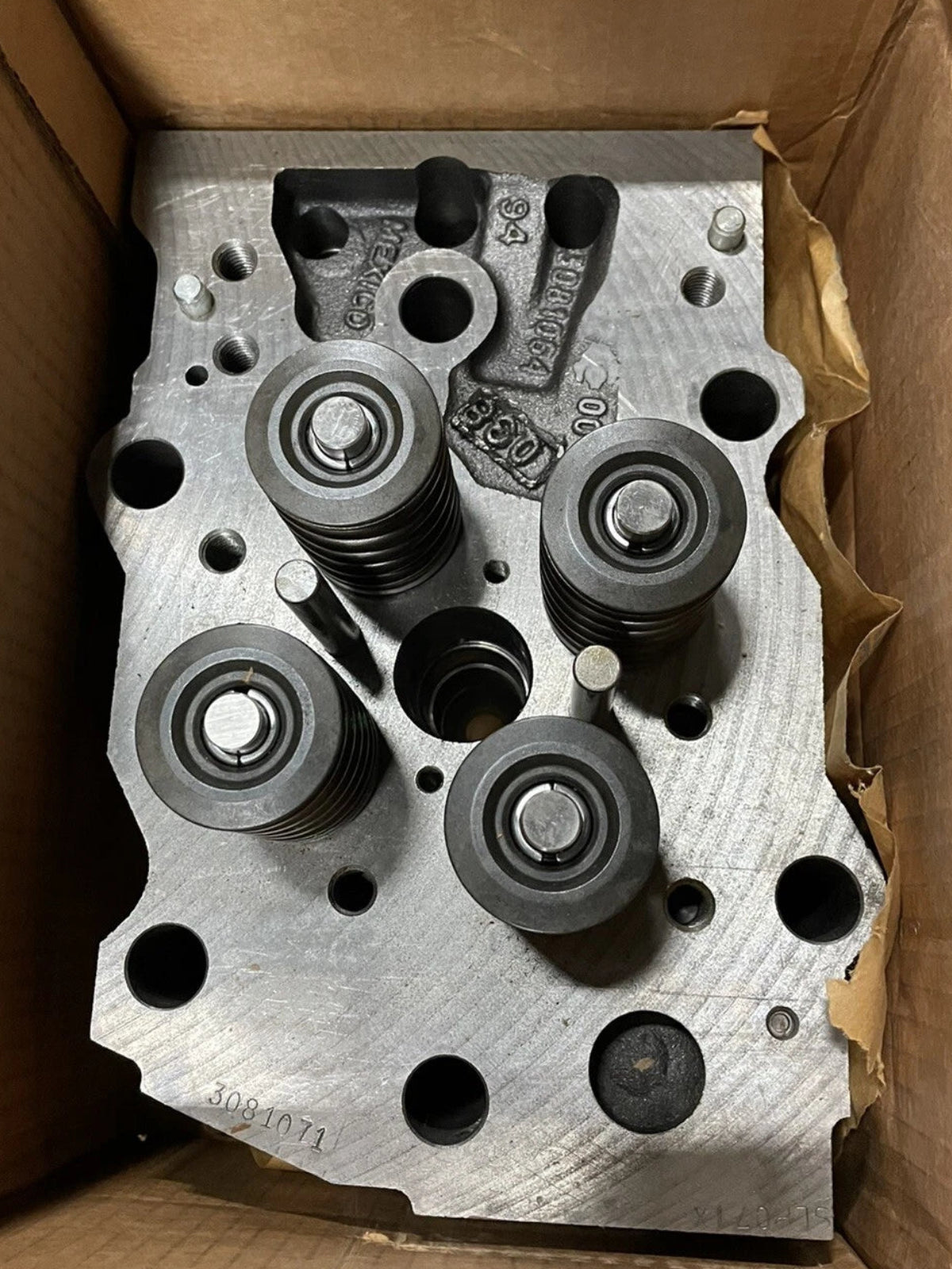 3081071 Genuine Cummins Cylinder Head