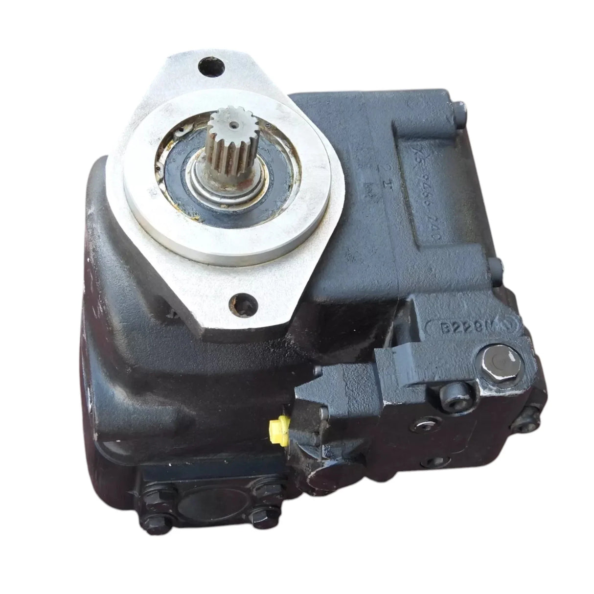9015068638 Volvo Hydraulic Pump - Truck To Trailer