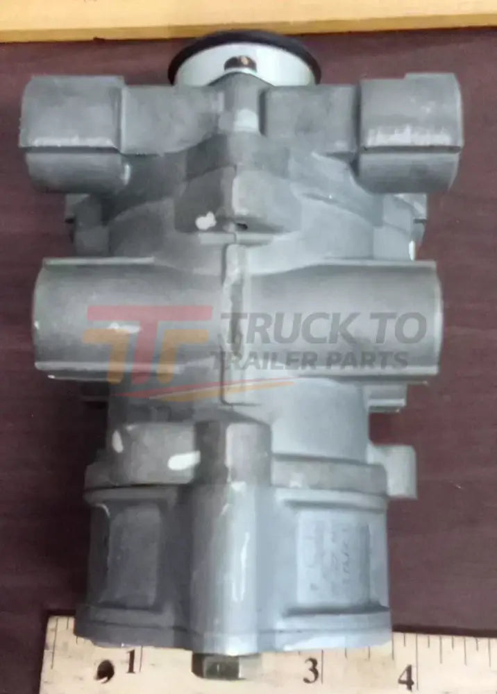 800632 Genuine Bendix Dual Circuit Foot Brake - Truck To Trailer