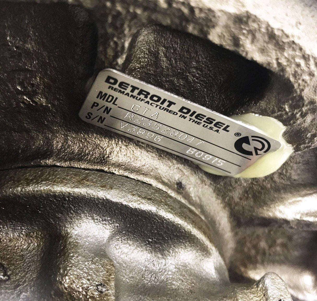 R23528047 Genuine Detroit Diesel Turbocharger Kit No Core Charge - Truck To Trailer