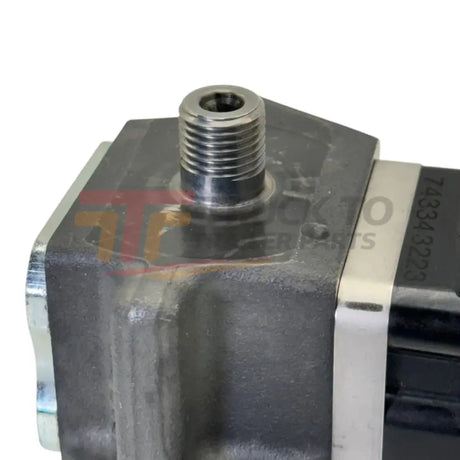 0-414-755-003 Genuine Mack Fuel Injection Pump - Truck To Trailer