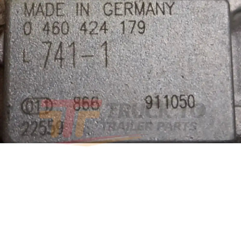0 460 424 179 Bosch Fuel Injection Pump - Truck To Trailer