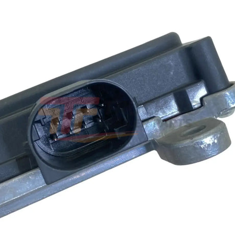A-000-446-35-49 Genuine Freightliner Front End Radar - Truck To Trailer
