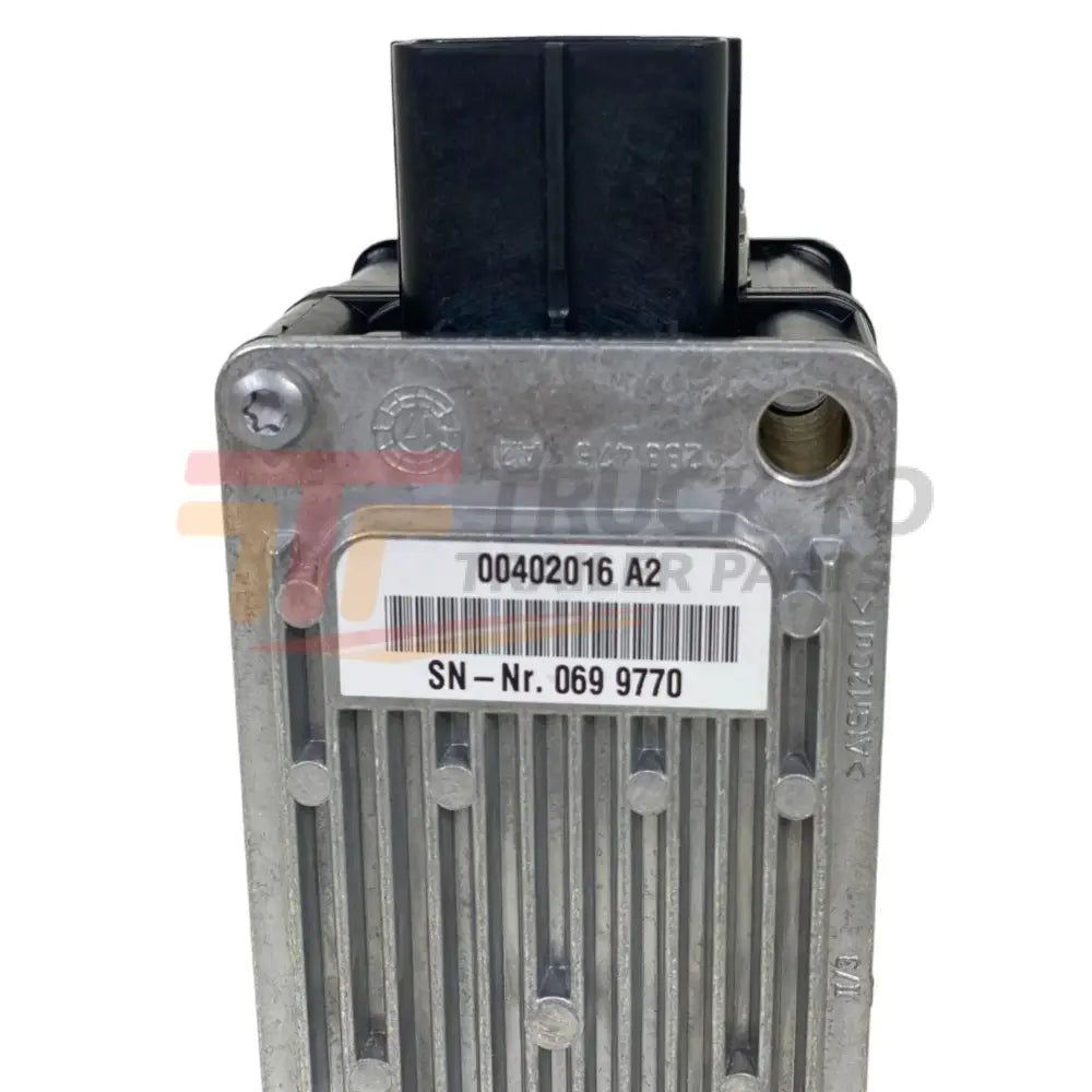 6520579 Genuine Cummins Air Brake Control Valve - Truck To Trailer