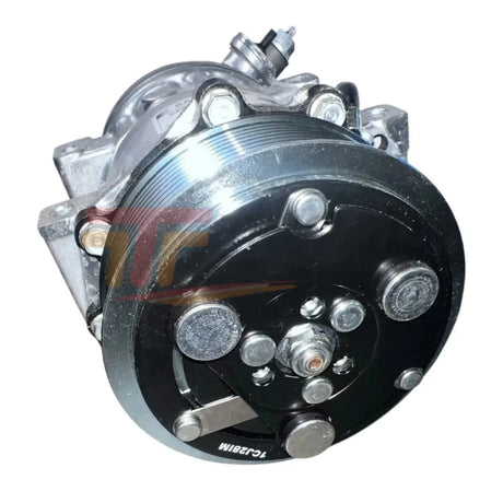 033813 Genuine International A/C Compressor - Truck To Trailer