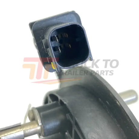 0437614000 Genuine Freightliner Header Def 10 G Ssi Deaerate - Truck To Trailer