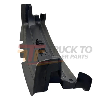 0533032000 Genuine Freightliner Radiator Recirculation Shield - Truck To Trailer