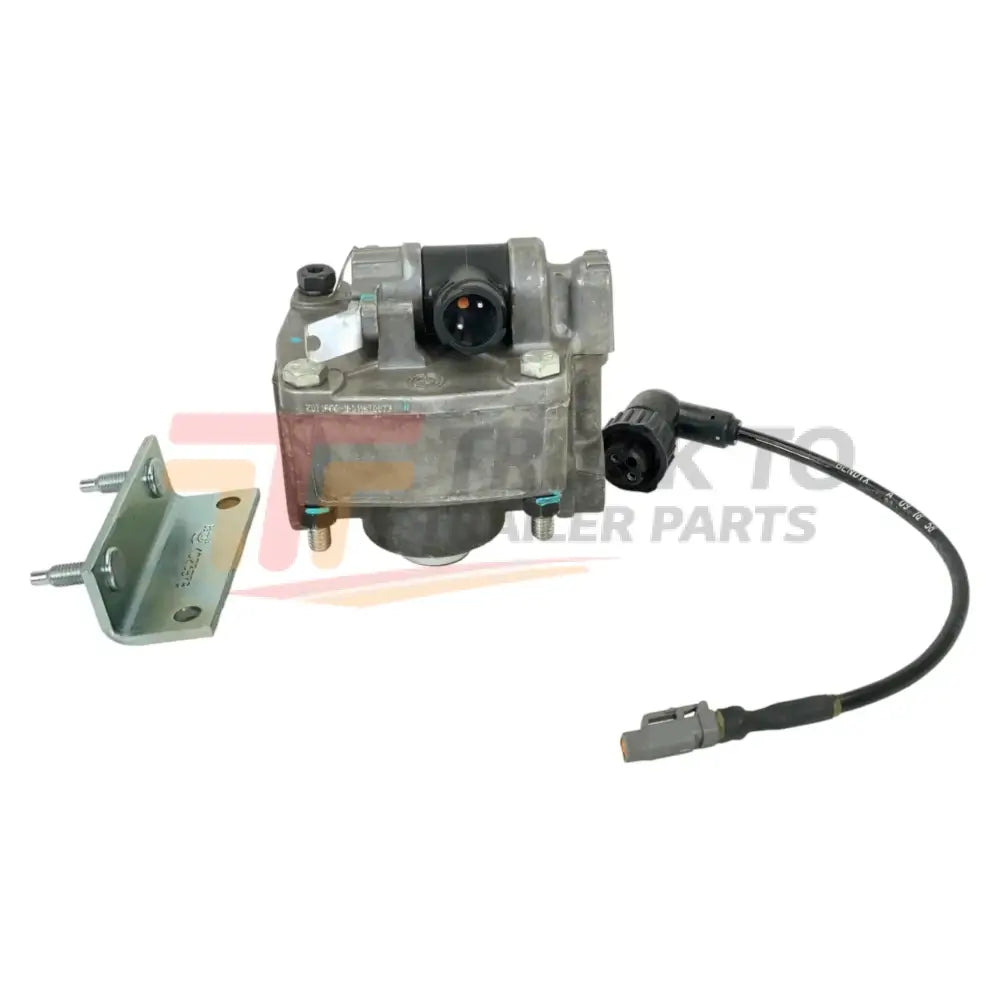 K023883 Genuine Bendix Atr-6 Traction Relay 12V 4.0 Psi - Truck To Trailer