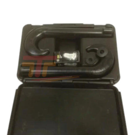 127664 Genuine Mack Bumper Tow Hook Set - Truck To Trailer
