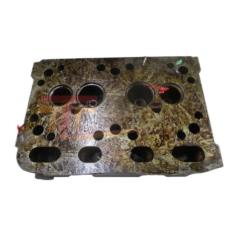 15021-03020 Kubota Cylinder Head - Truck To Trailer