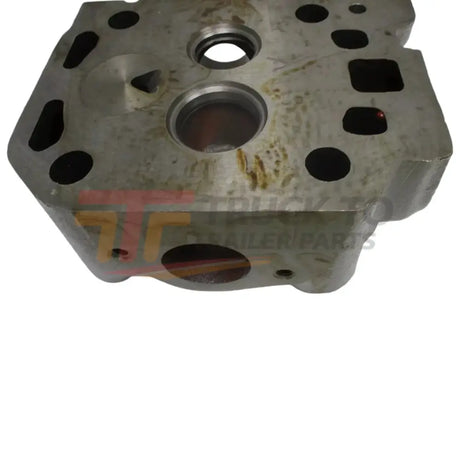15622-03040 Kubota Cylinder Head - Truck To Trailer