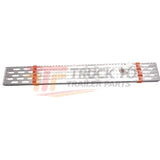 1614468C2 International Step, Fuel Tank - Truck To Trailer
