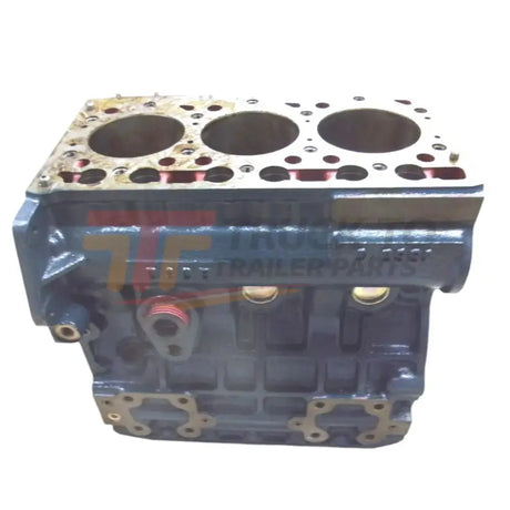 16221-01012 Kubota Crankcase D905 FZ2100 - Truck To Trailer