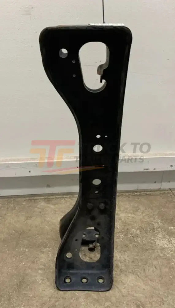 1660005C2 Genuine International Frame Crossmember - Truck To Trailer