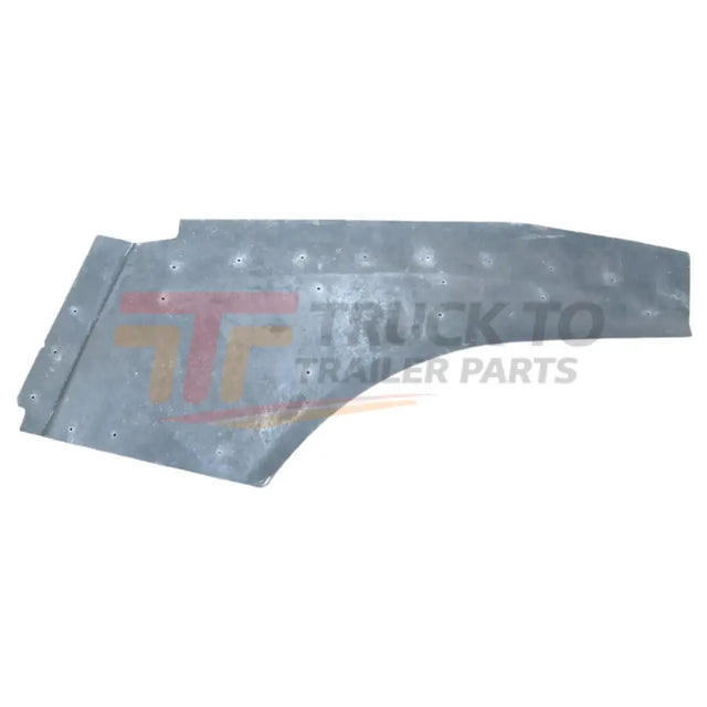 1666533C1 International Right Front Fender Splash Panel - Truck To Trailer