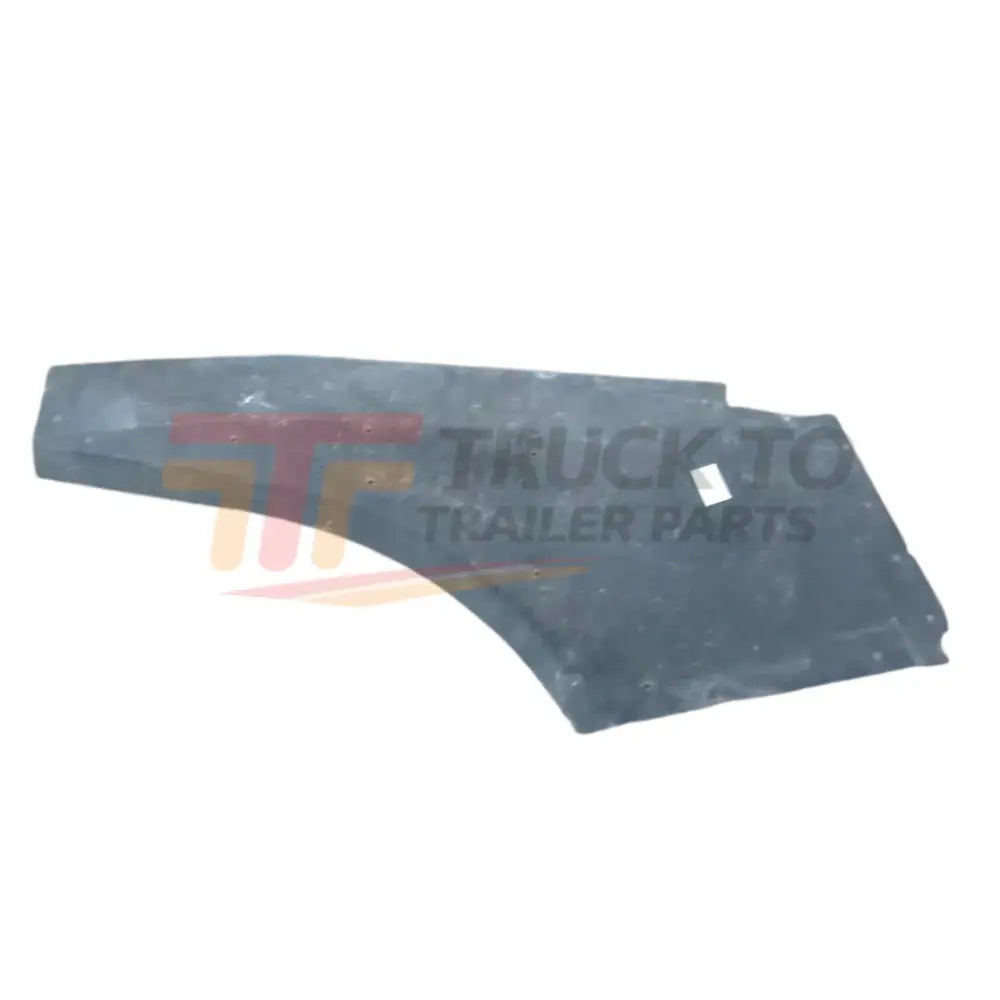 1666533C1 International Right Front Fender Splash Panel - Truck To Trailer