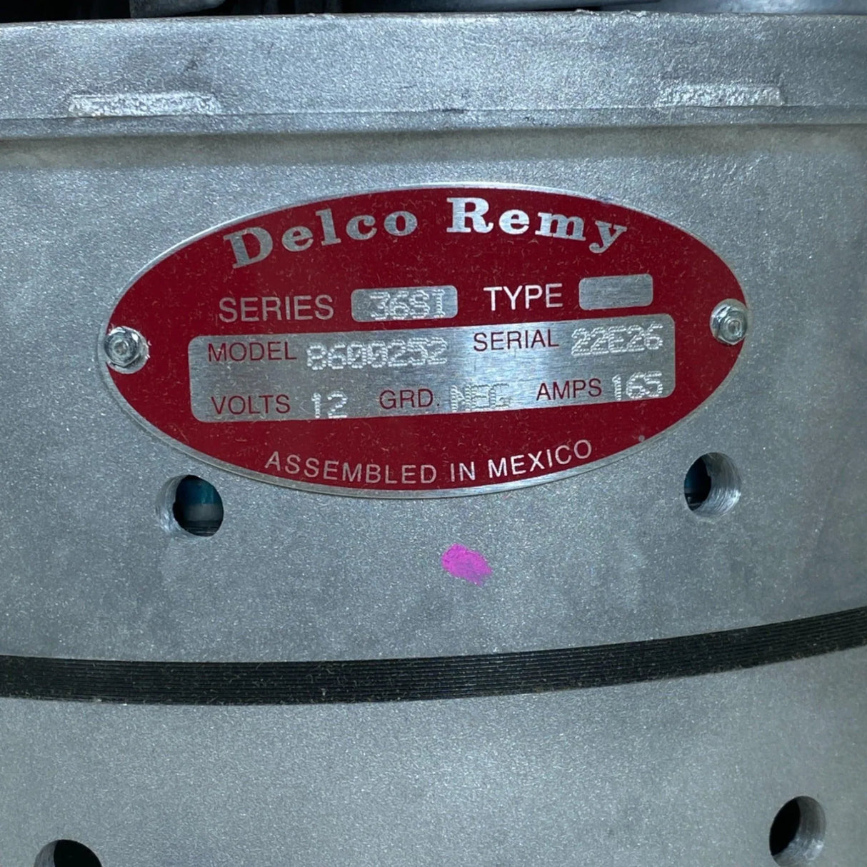 8600252 Genuine Volvo Alternator - Truck To Trailer