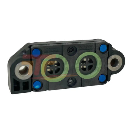 23539639 Genuine Detroit Diesel Delta Pressure Sensor - Truck To Trailer