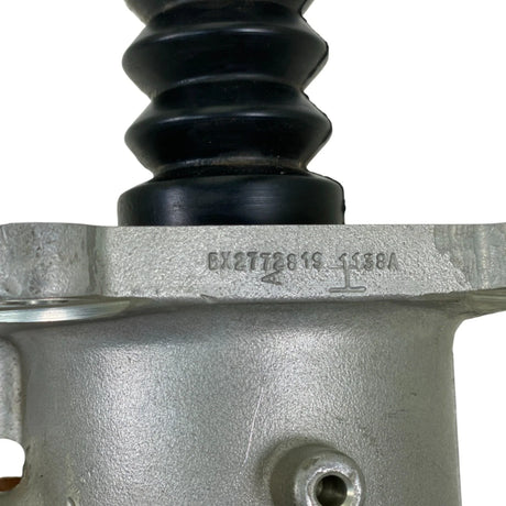JC2772819 Genuine International Head Cylinder Hydraulic Power Brake - Truck To Trailer