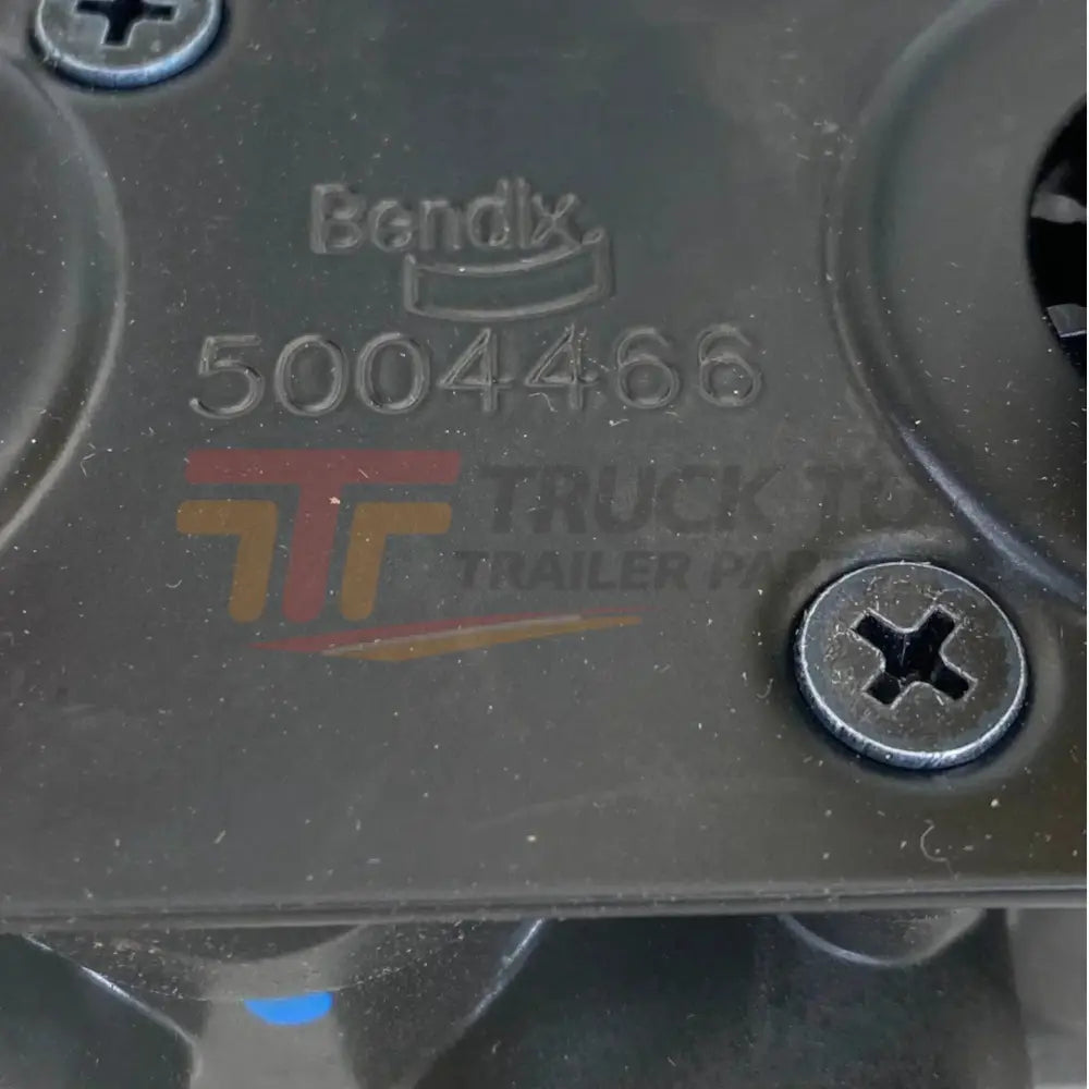 745-800445 Genuine Bendix Dash Valve - Truck To Trailer