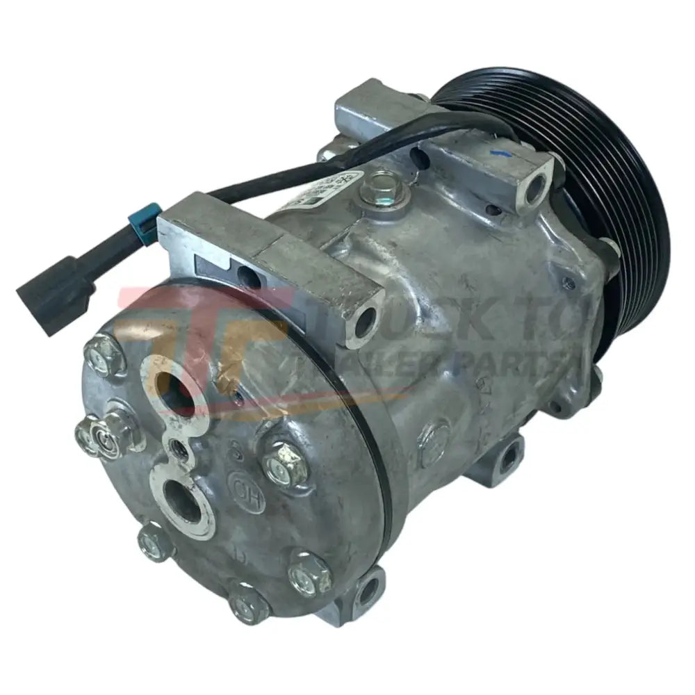 304543S Genuine Sanden A/C Compressor 4352 - Truck To Trailer