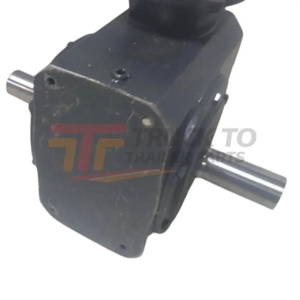 4Z015 Dayton C-Face Speed Reducer - Truck To Trailer