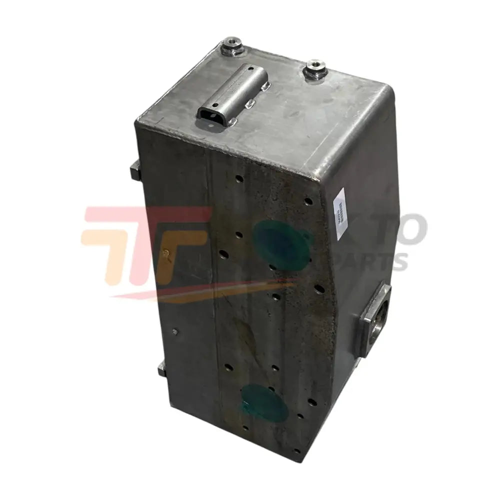 7W-0315 CAT Coolant Tank - Truck To Trailer